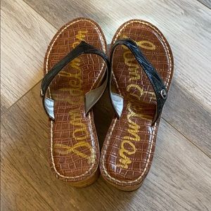 Black Sandals size 9-women’s